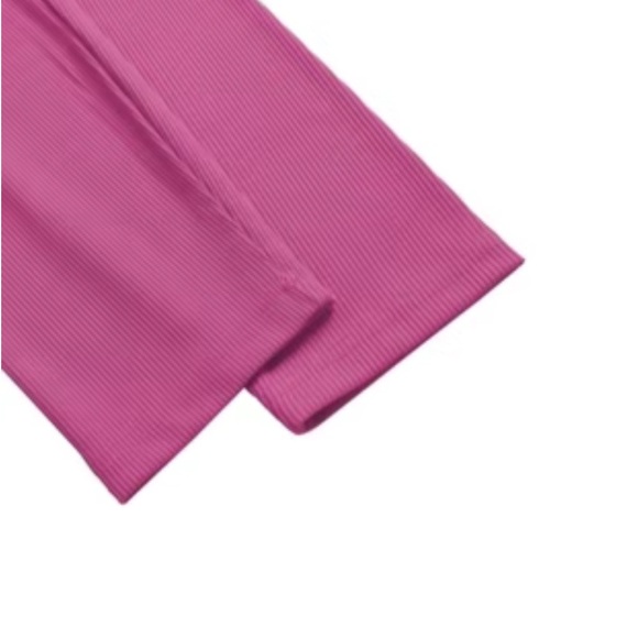 NWOT Never Worn Solid Pink Outfit - Picture 8 of 8